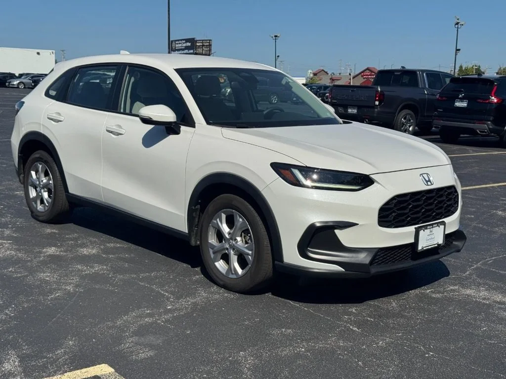 Certified Used 2025 White Honda LX image 2