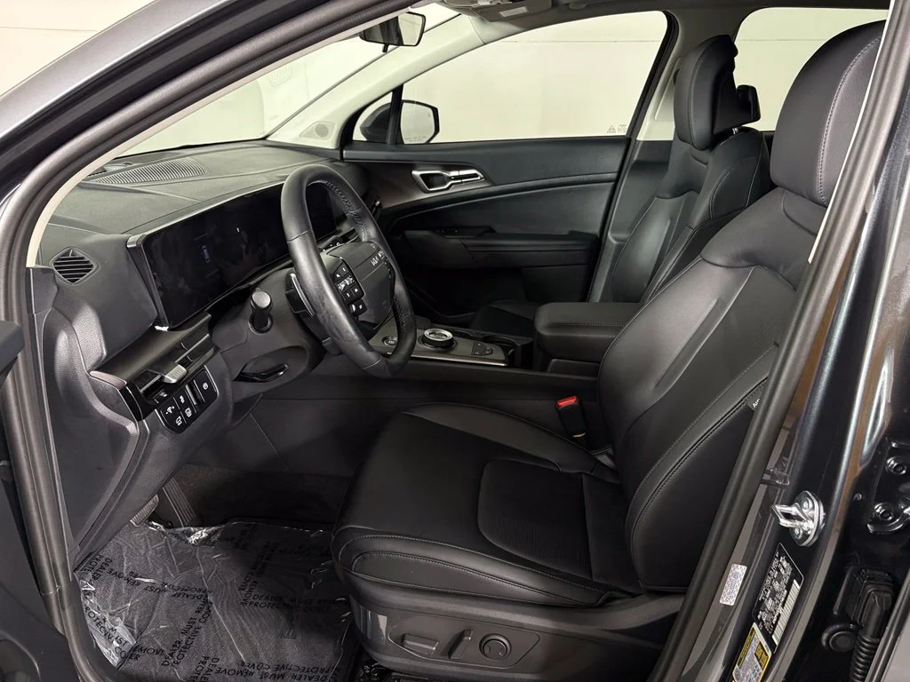 New 2027 Gravity Gray Kia EX image 16