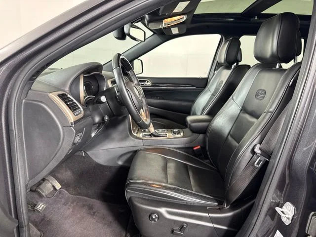 Used 2016 Granite Crystal Metallic Clearcoat Jeep Overland image 11