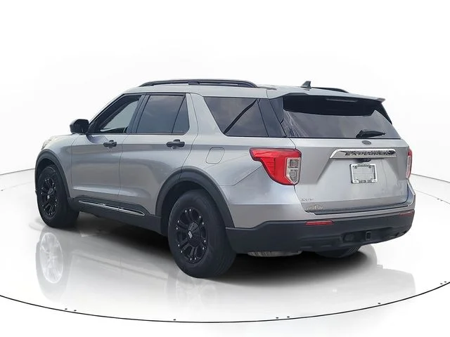 Used 2021 Silver Ford XLT image 7
