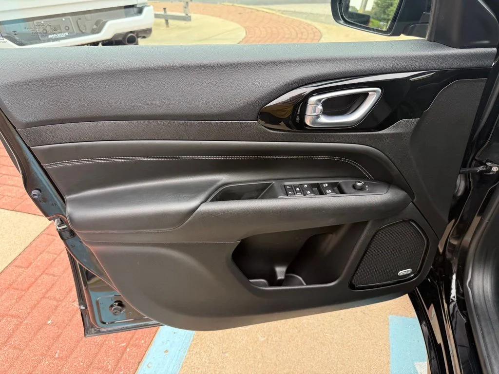 Used 2024 Black Jeep Limited image 15