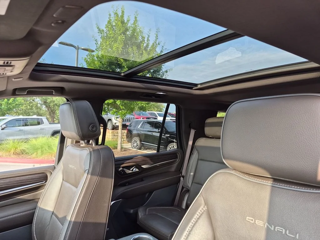 Used 2022 Blue GMC Denali image 28