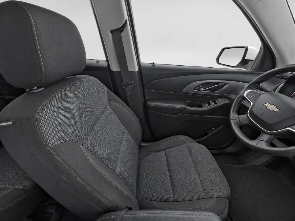 Used 2018 White Chevrolet LT image 25