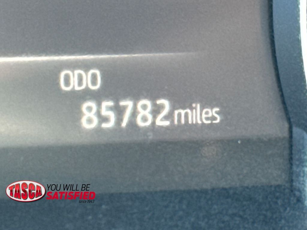 Used 2022 Gray Toyota XLE image 20