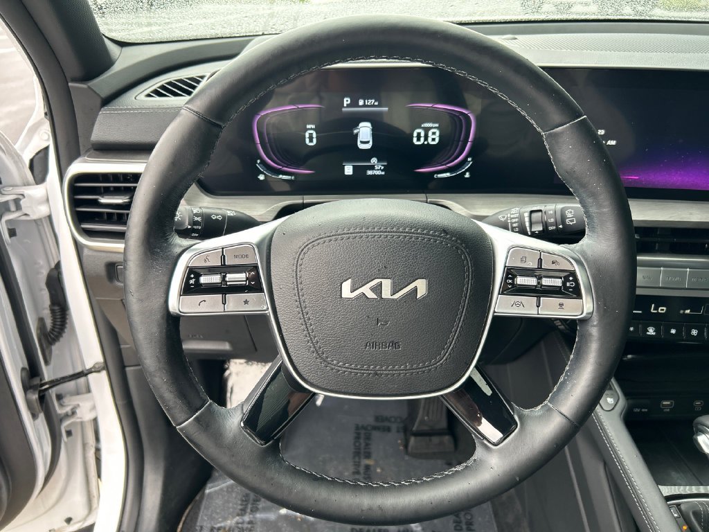 Used 2023 White Kia EX X-Line image 16