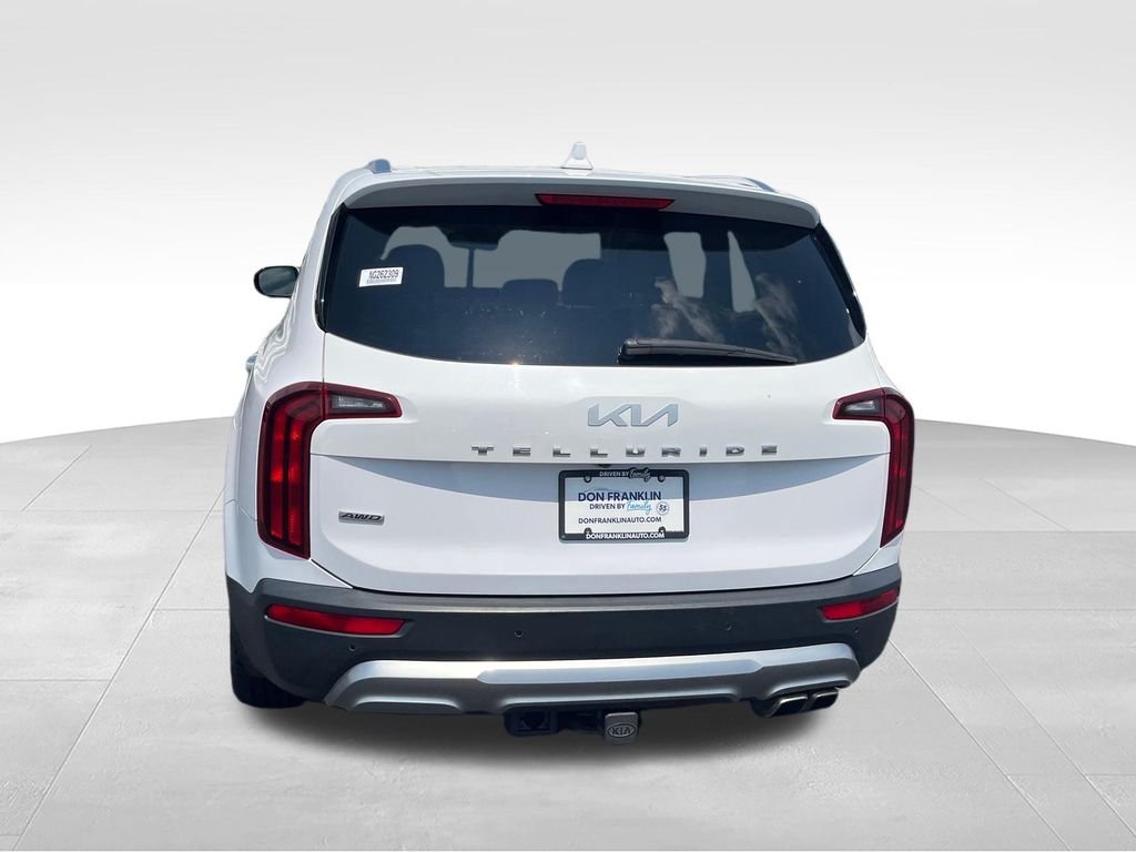 Used 2022 White Kia SX image 4
