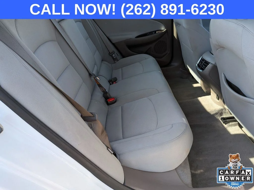 Used 2024 White Chevrolet LT image 27