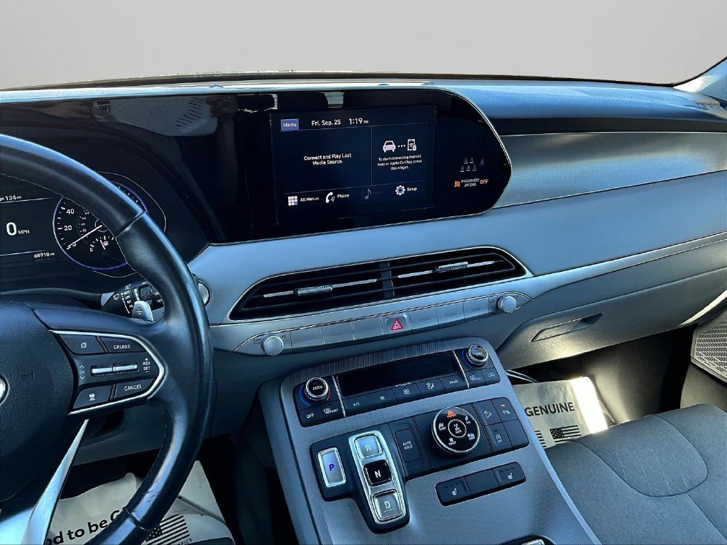 Certified Used 2022 Black Hyundai SEL image 11
