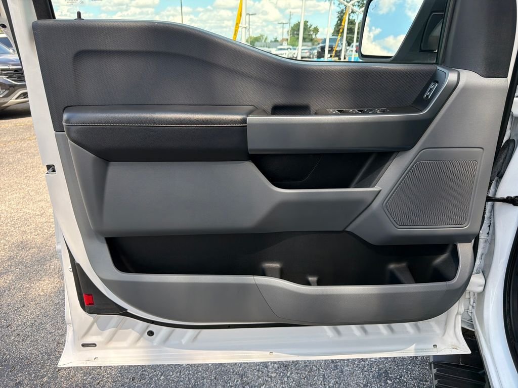Used 2021 White Ford XLT image 24