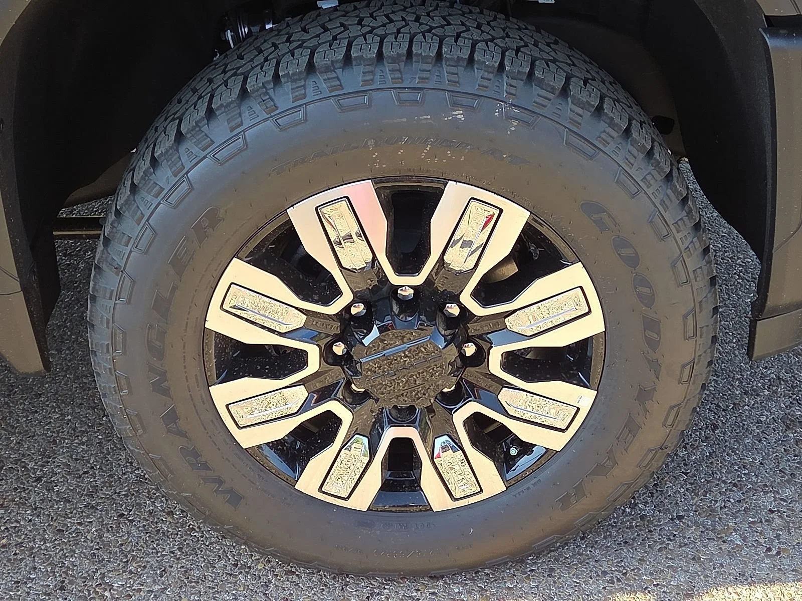 2026 GMC Sierra 2500HD Denali - Photo 7
