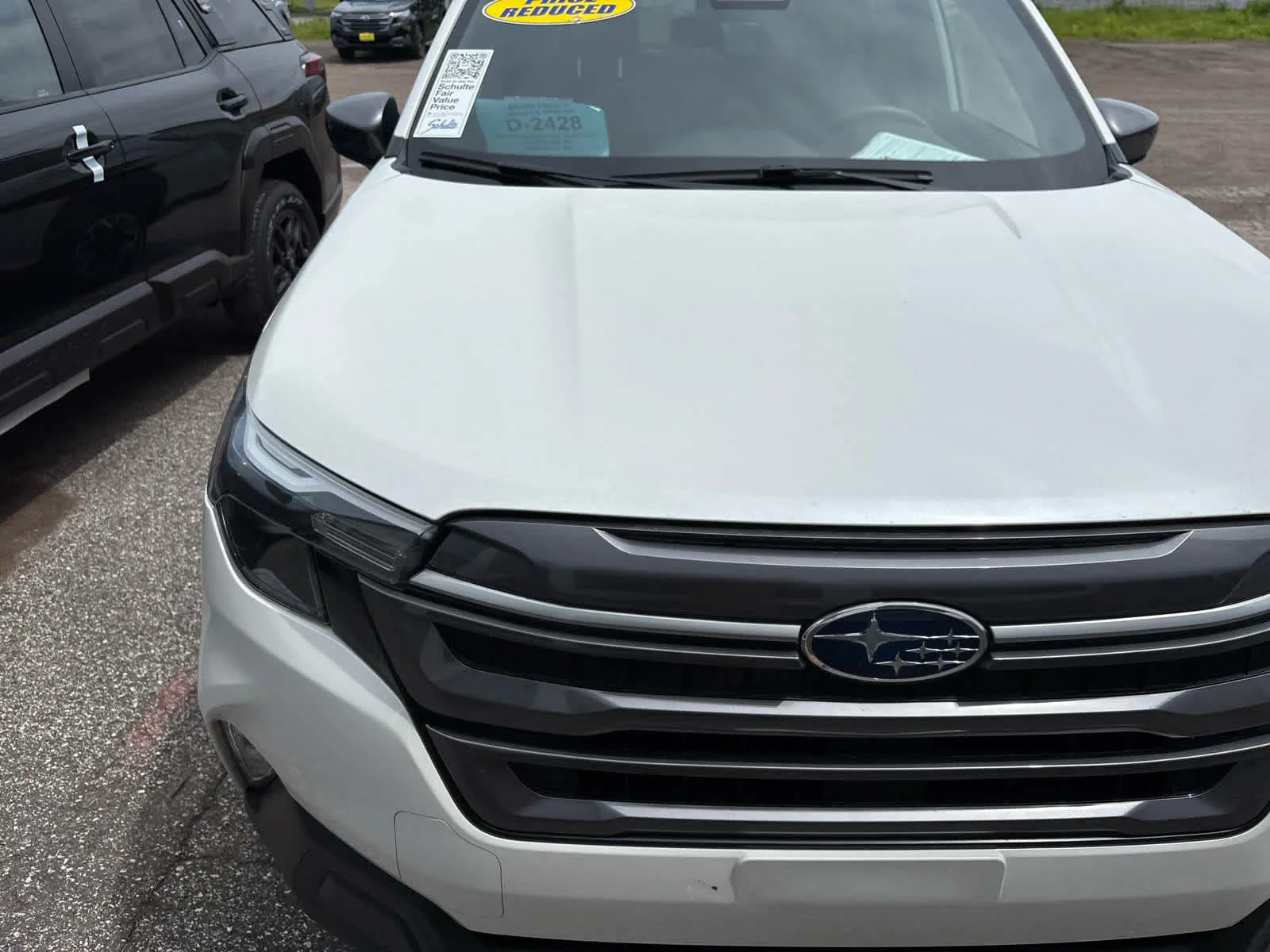 Used 2025 Crystal White Pearl Subaru Premium image 2