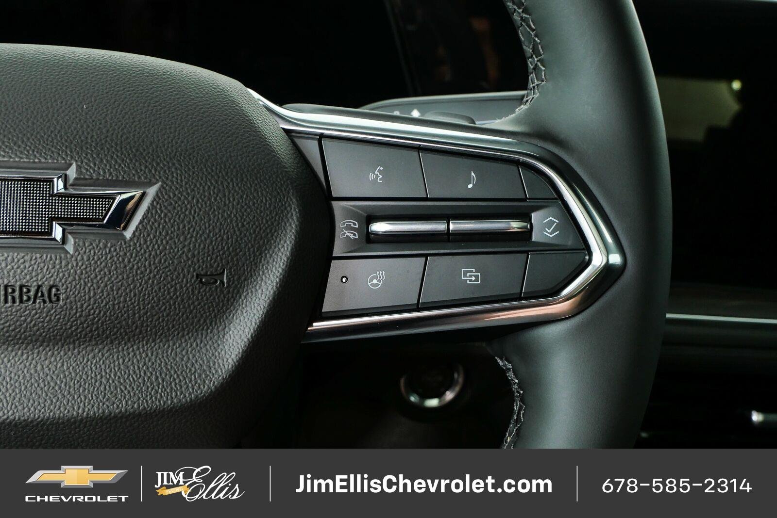 2026 Chevrolet Suburban Z71 - Photo 12