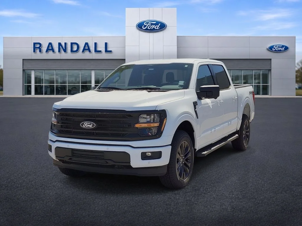New 2026 Oxford White Ford XLT image 2