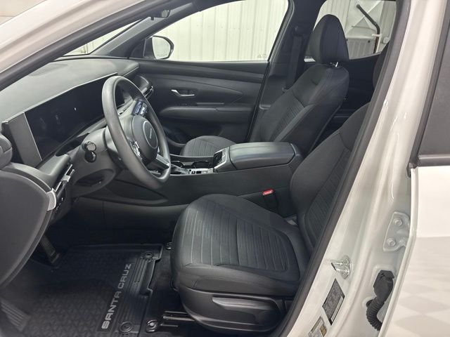 Certified Used 2025 White Hyundai SE image 6