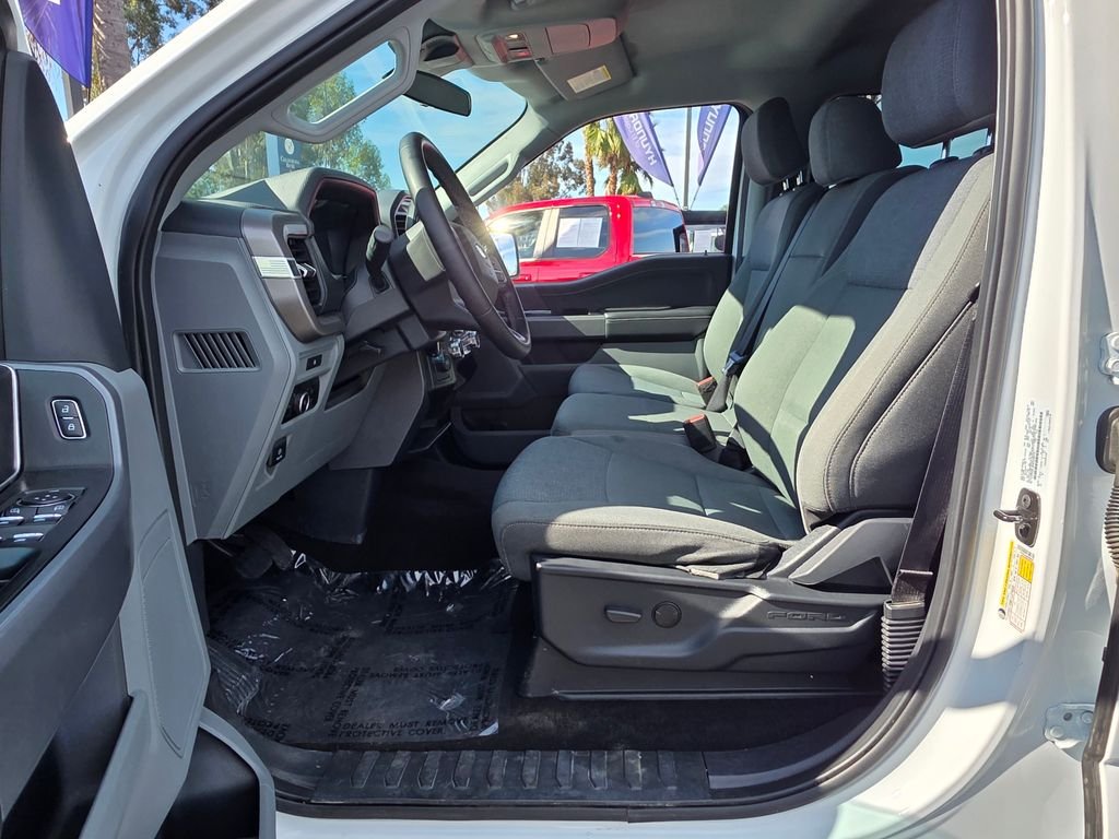 2025 Ford F-150 XLT - Photo 11