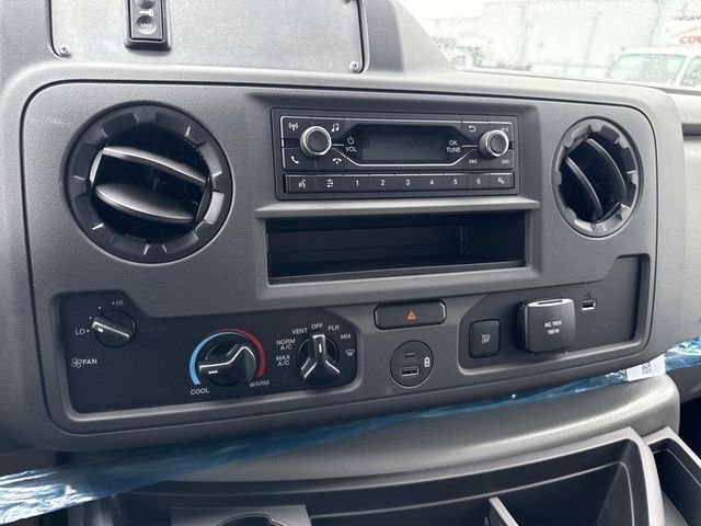 New 2027 Oxford White Ford E-350 SRW image 11
