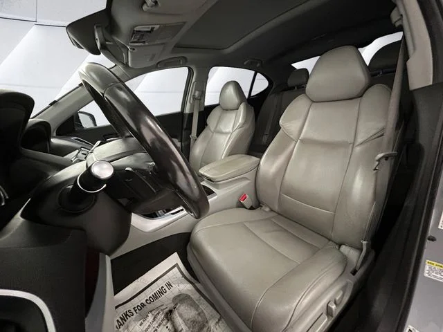 Used 2017 Silver Acura 2.4L image 8