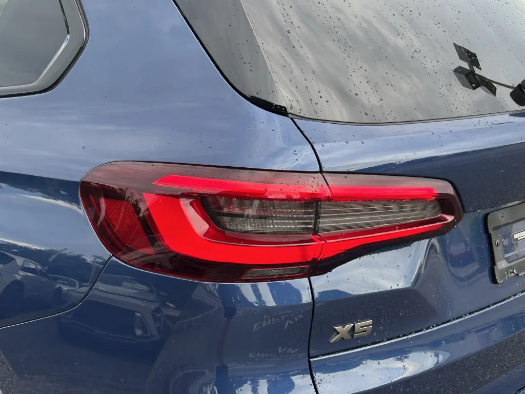 Used 2023 Blue BMW M50i image 14