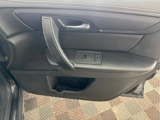 Used 2015 Black Chevrolet LT image 21