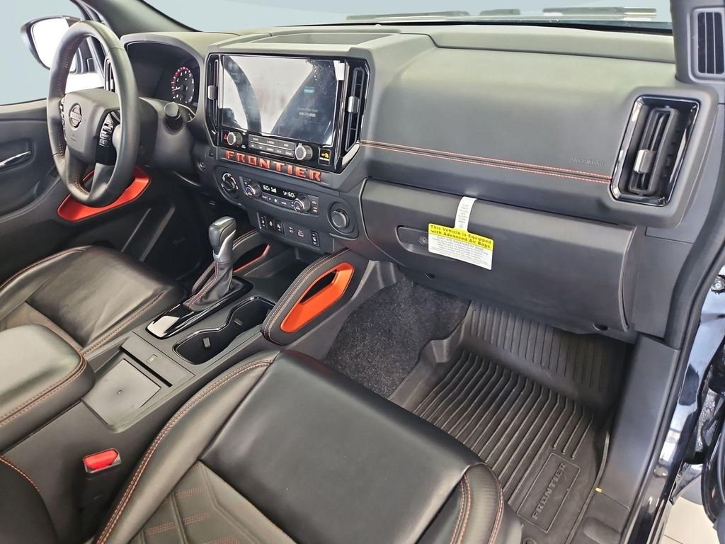 2025 Nissan Frontier PRO-4X - Photo 29