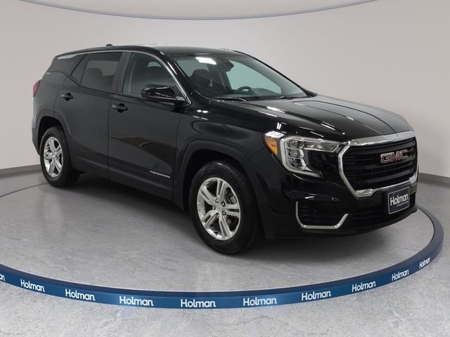 Used 2024 Black GMC SLE image 4