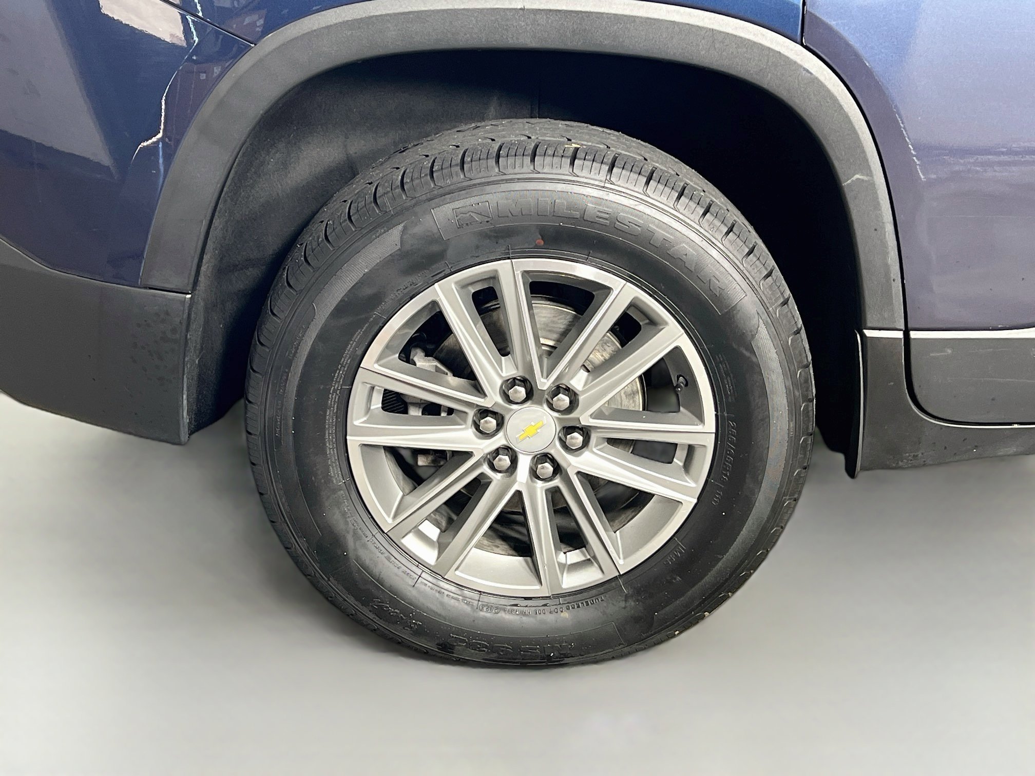 Used 2023 Northsky Blue Metallic Chevrolet LT CLOTH image 37