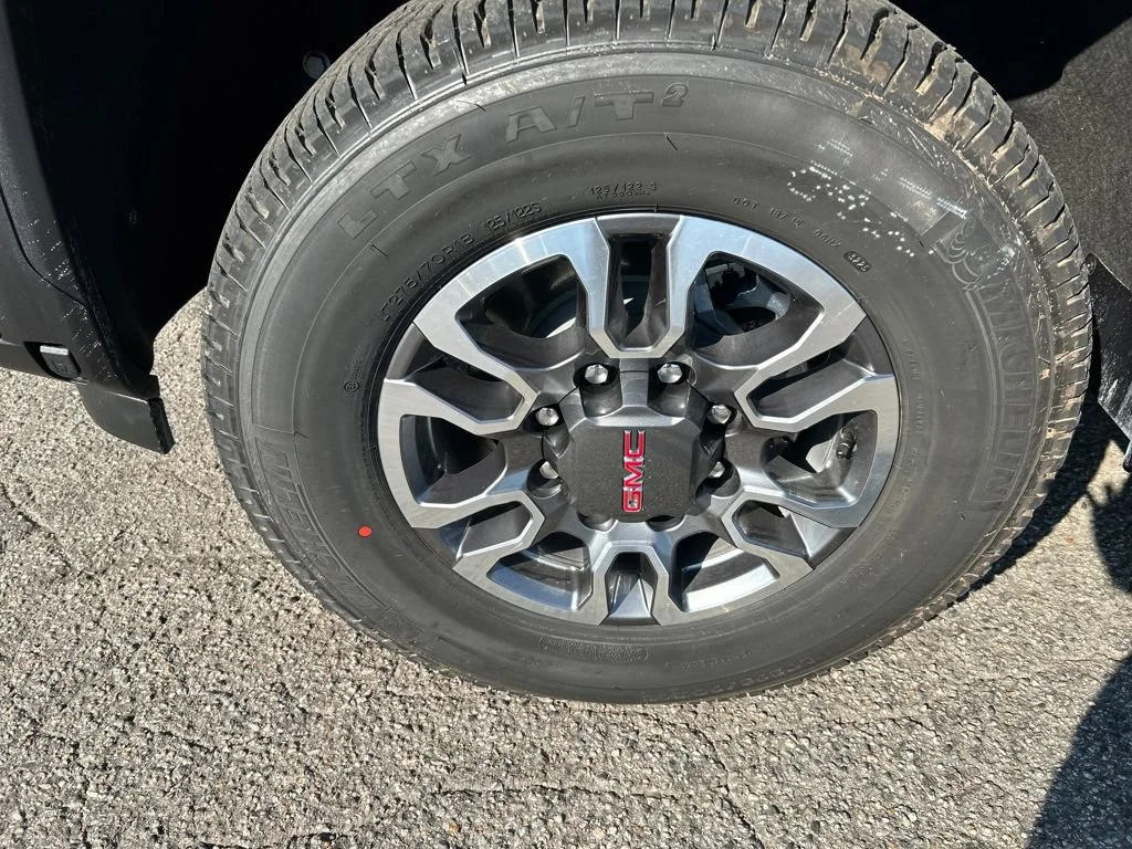 2026 GMC Sierra 2500HD SLT - Photo 9