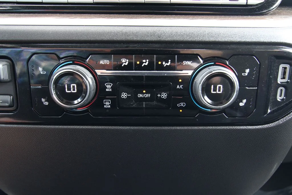 Used 2026 White Chevrolet RST image 29