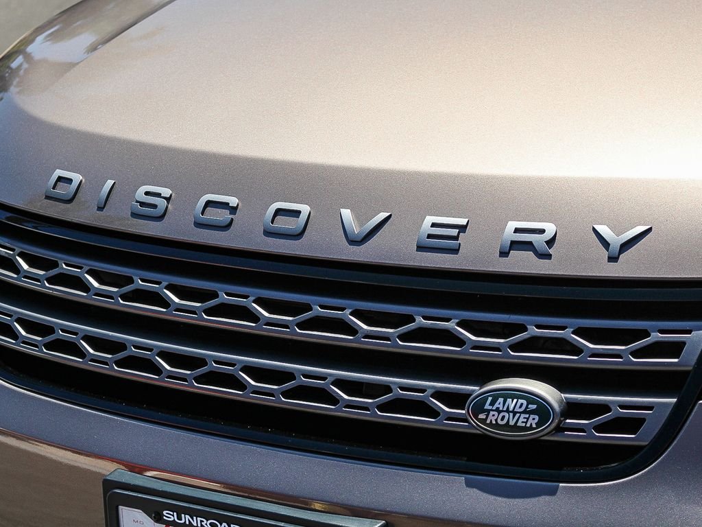 Used 2017 Brown Land Rover SE image 6