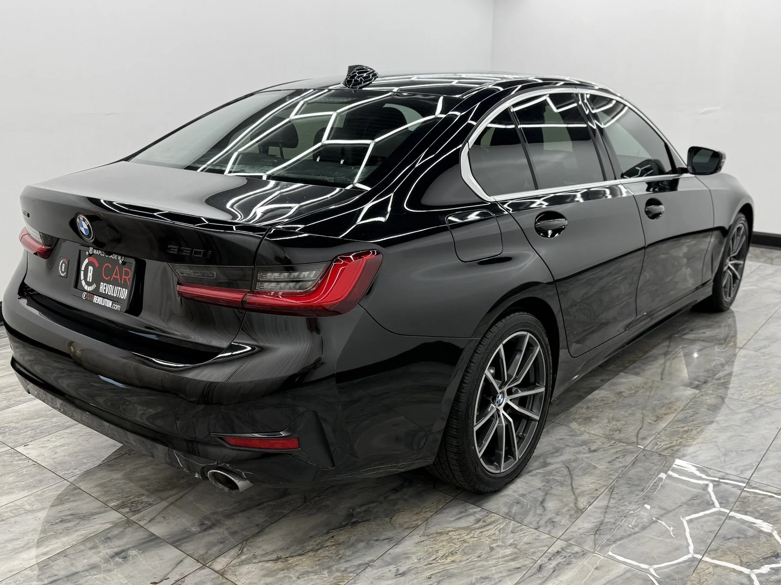Used 2019 Jet Black BMW 330i xDrive image 8