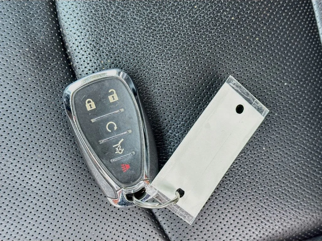 Used 2020 Beige Chevrolet Premier image 36