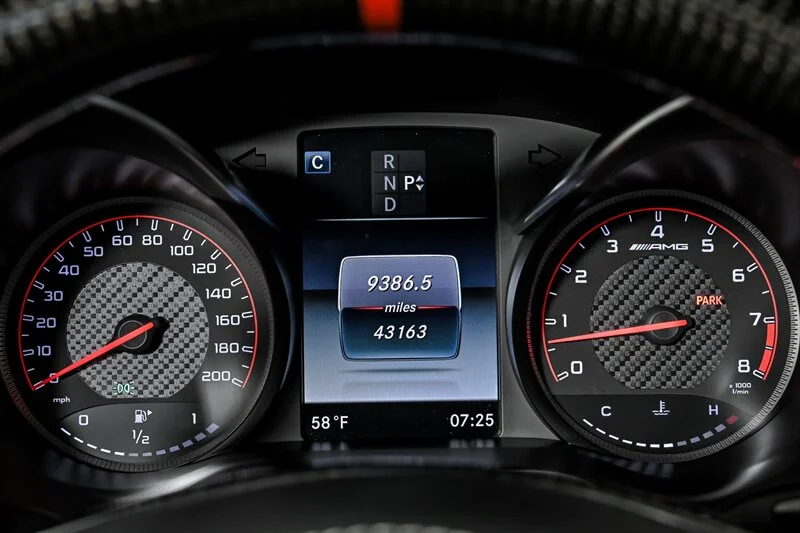 Used 2018 Selenite Grey Metallic Mercedes-Benz AMG® C 63 S image 23