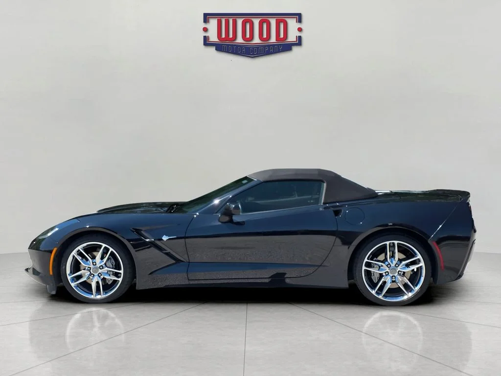 Used 2018 Black Chevrolet Stingray image 6