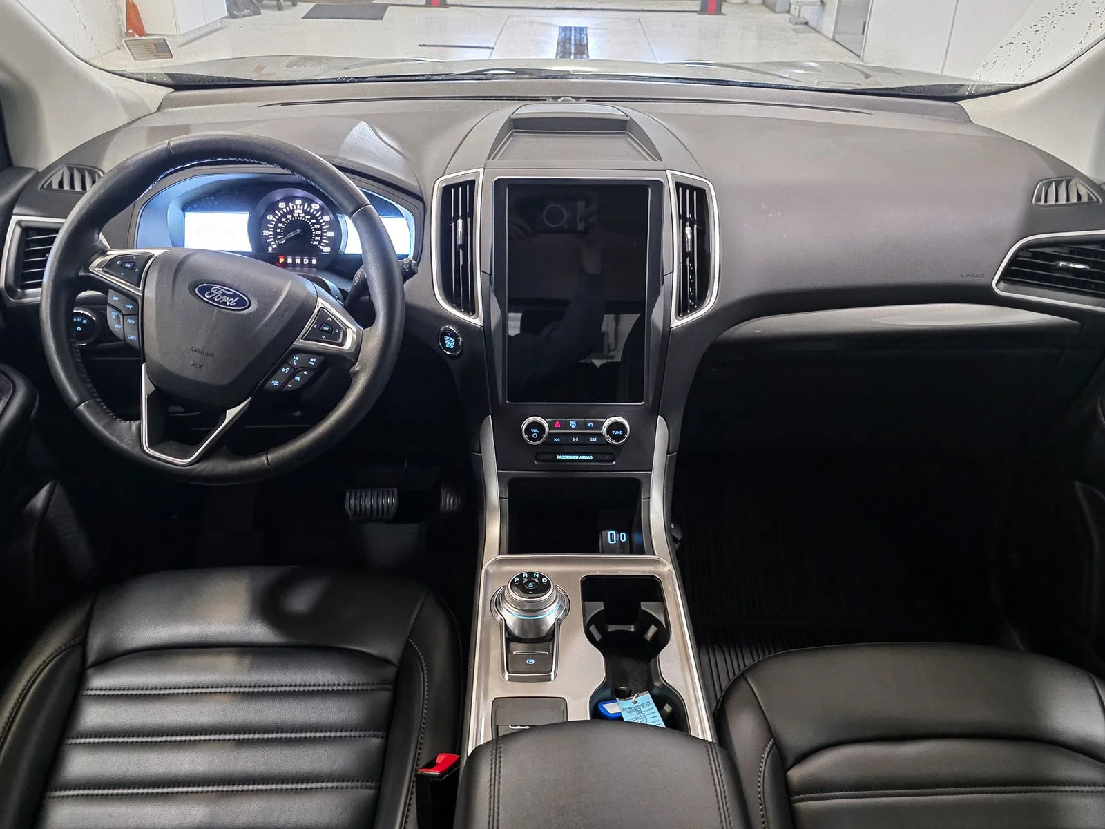 Used 2024 Agate Black Metallic Ford SEL image 24