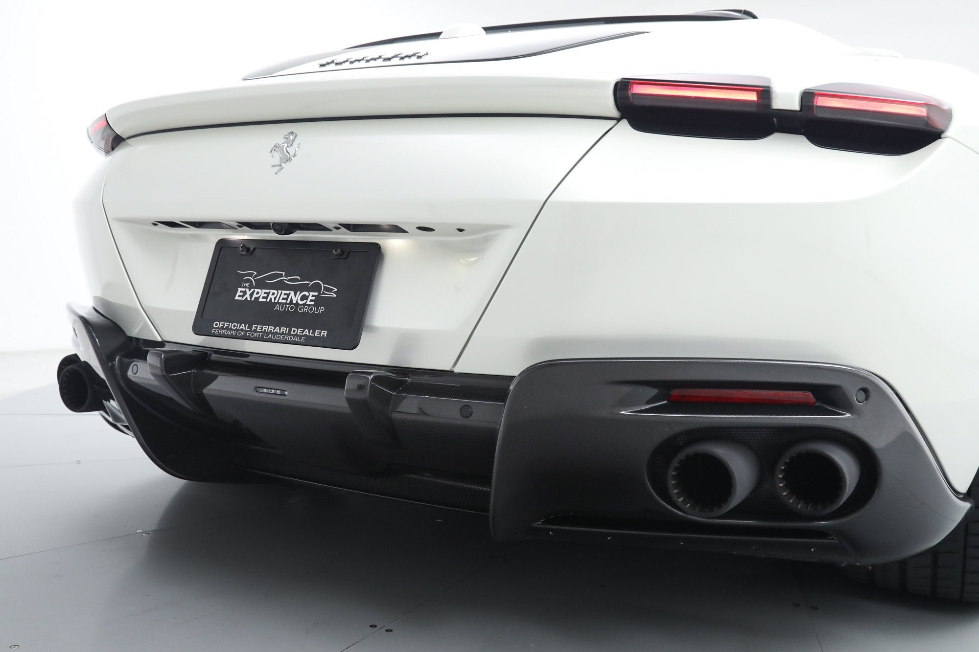 Certified Used 2025 Bianco Italia Ferrari  image 18