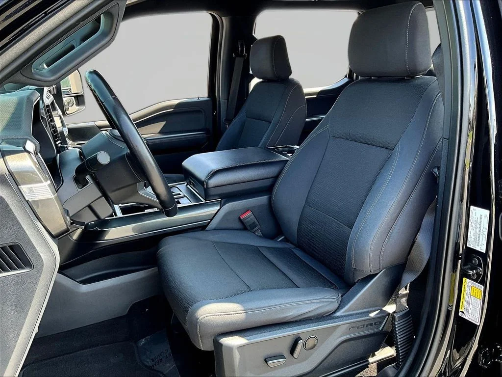 Used 2022 Agate Black Metallic Ford XLT image 24