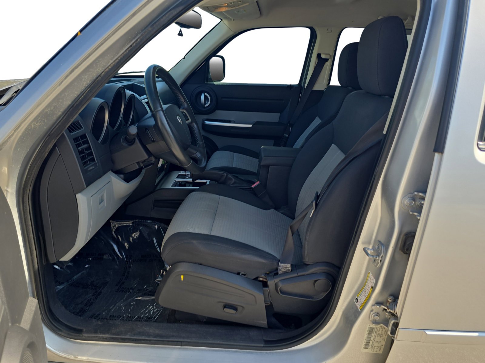 Used 2007 Dodge Nitro SLT with VIN 1D8GU58KX7W734532 for sale in La Vista, NE