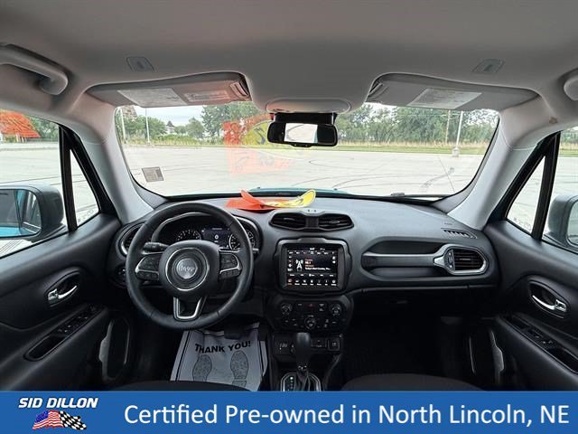 Used 2022 Bikini Metallic Clearcoat Jeep Latitude image 19