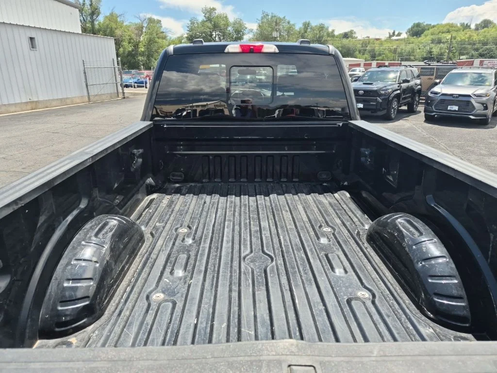 Used 2020 Agate Black Metallic Ford King Ranch image 11