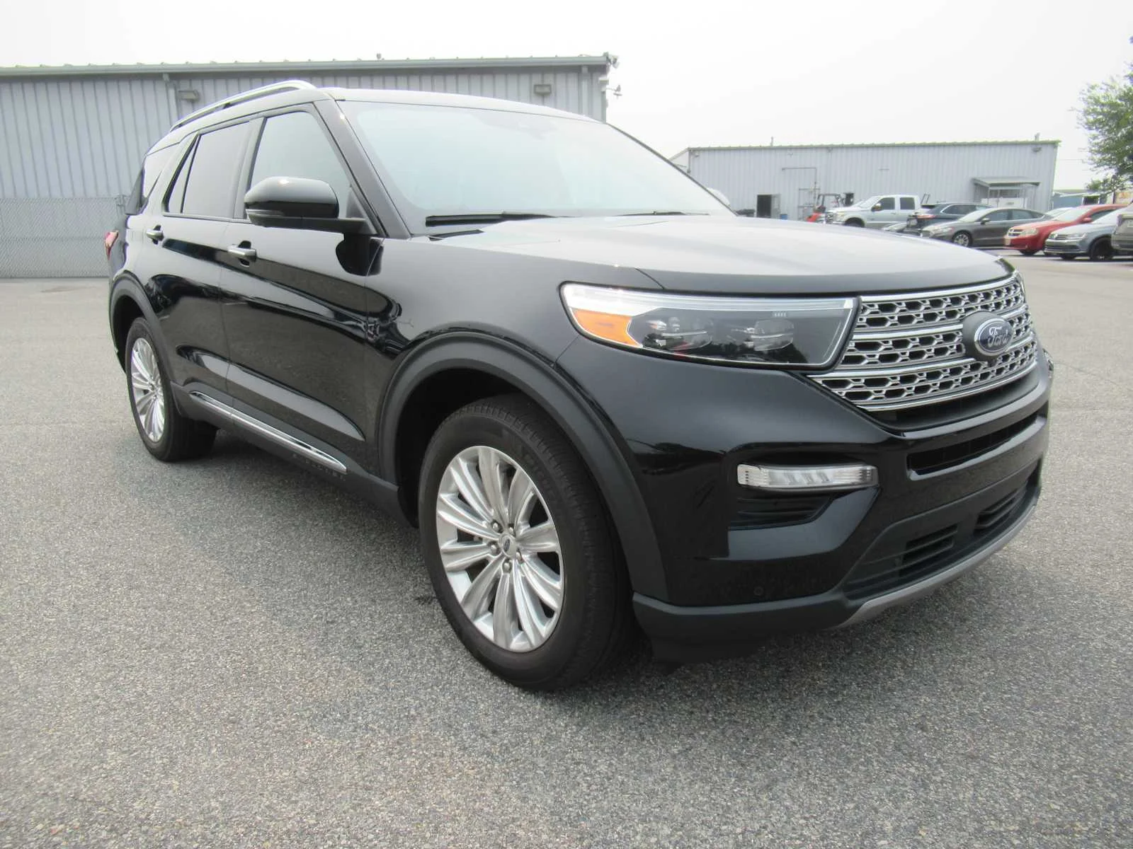 Used 2023 Agate Black Ford Limited image 3