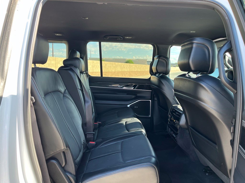 Used 2022 White Jeep Series II image 20