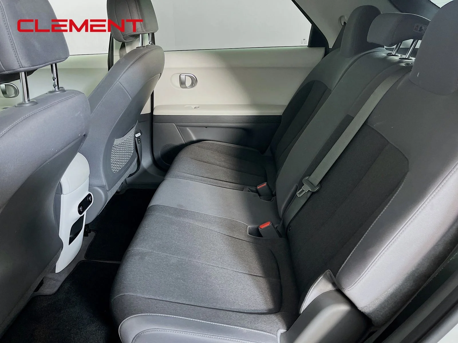 Used 2024 Gold Hyundai SEL image 32