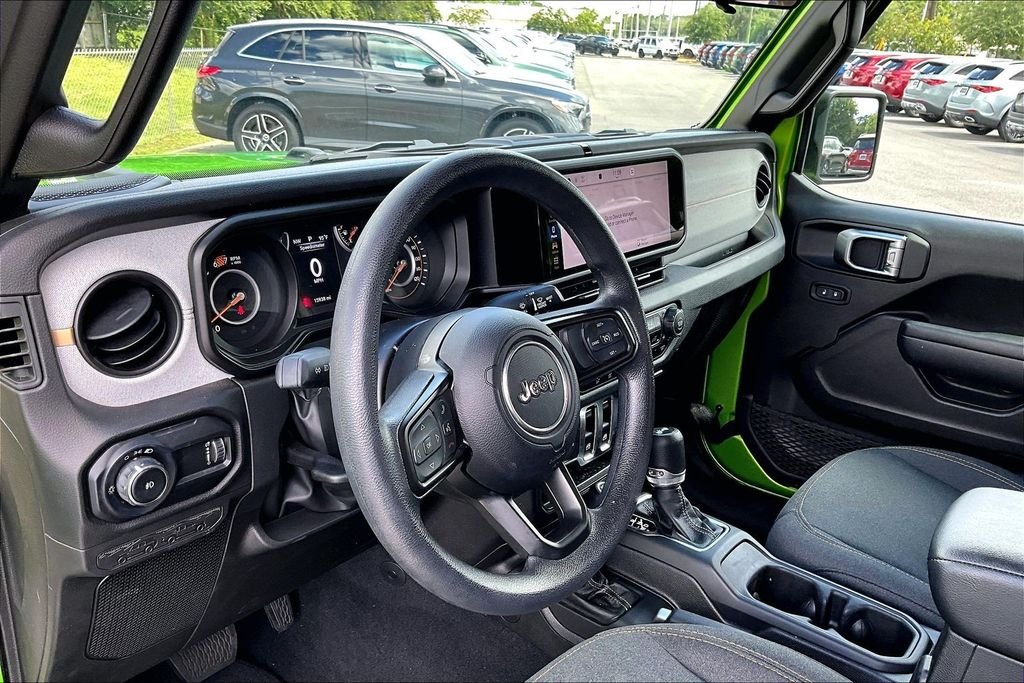 Used 2025 Green Jeep Sport image 14