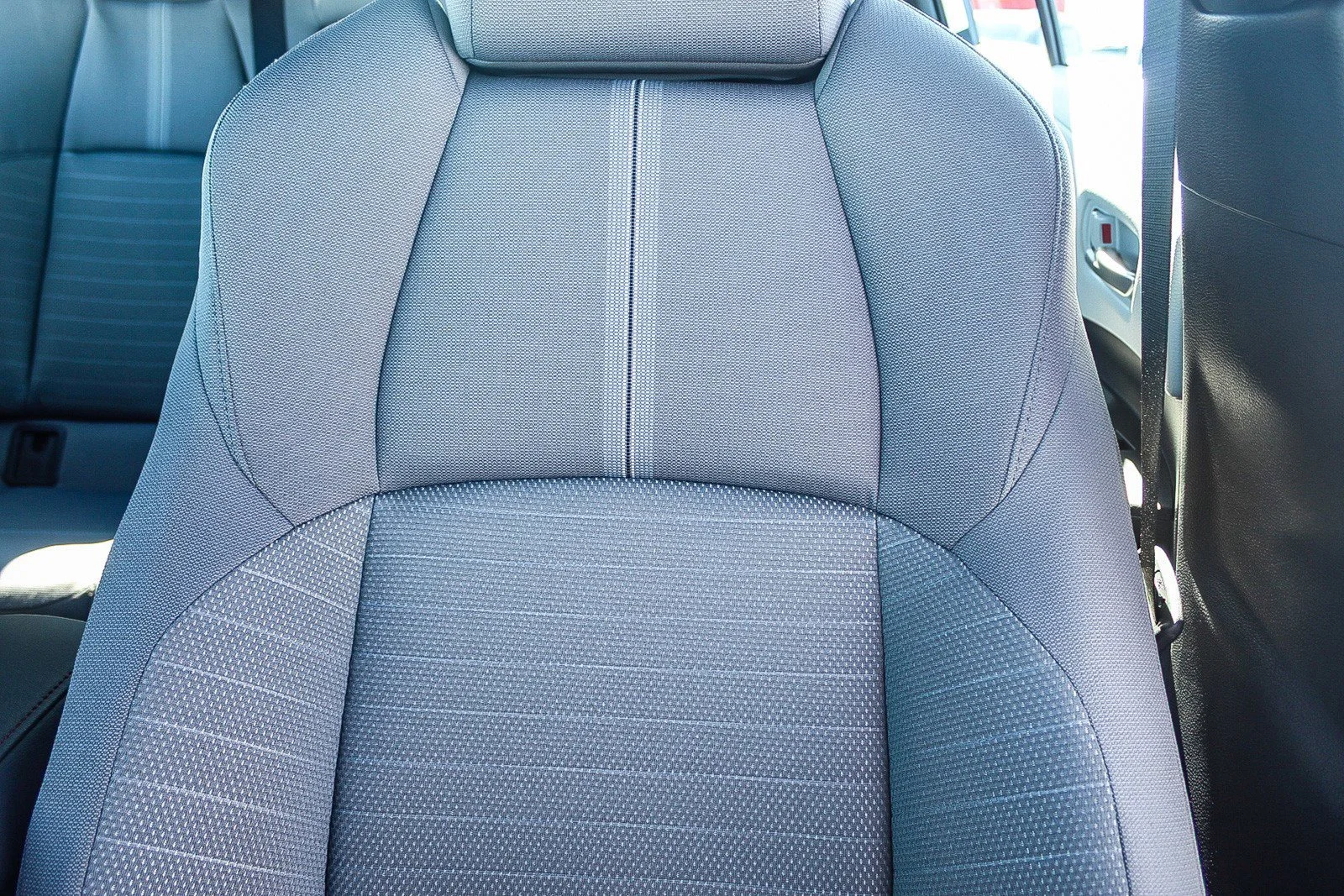 2025 Toyota Corolla SE - Photo 23