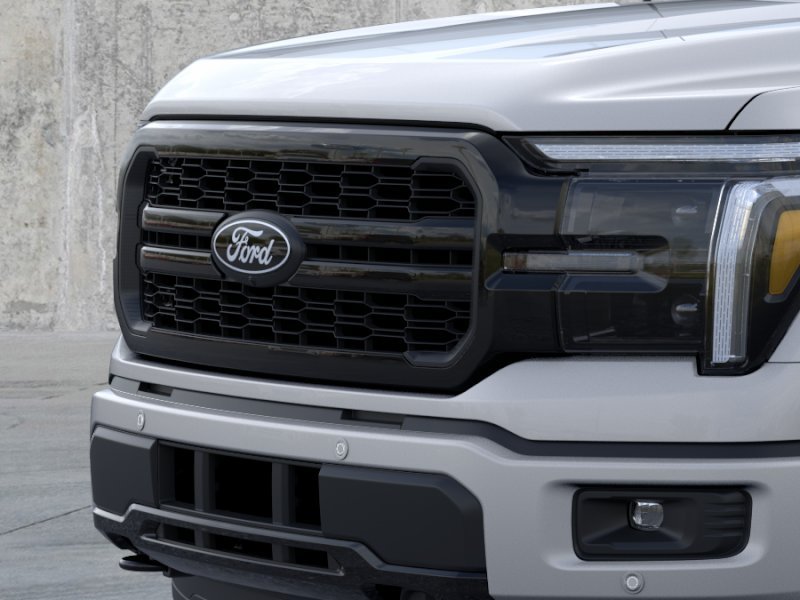 New 2026 Iconic Silver Metallic Ford Lariat® image 39
