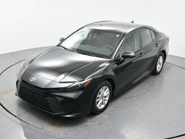 Used 2025 Midnight Black Me Toyota LE image 32