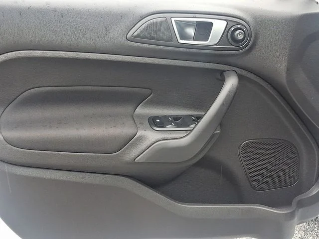 Used 2016 White Ford SE image 12