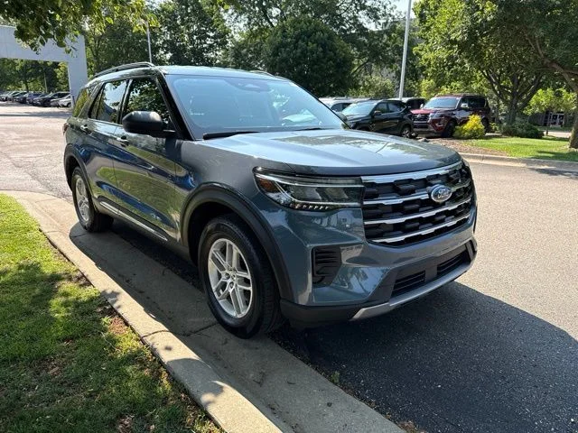 Used 2025 Blue Ford Active image 11
