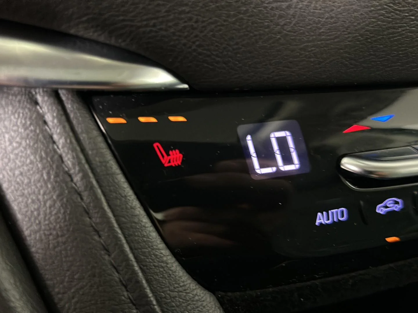 Used 2019 Black Metallic Cadillac Luxury image 29