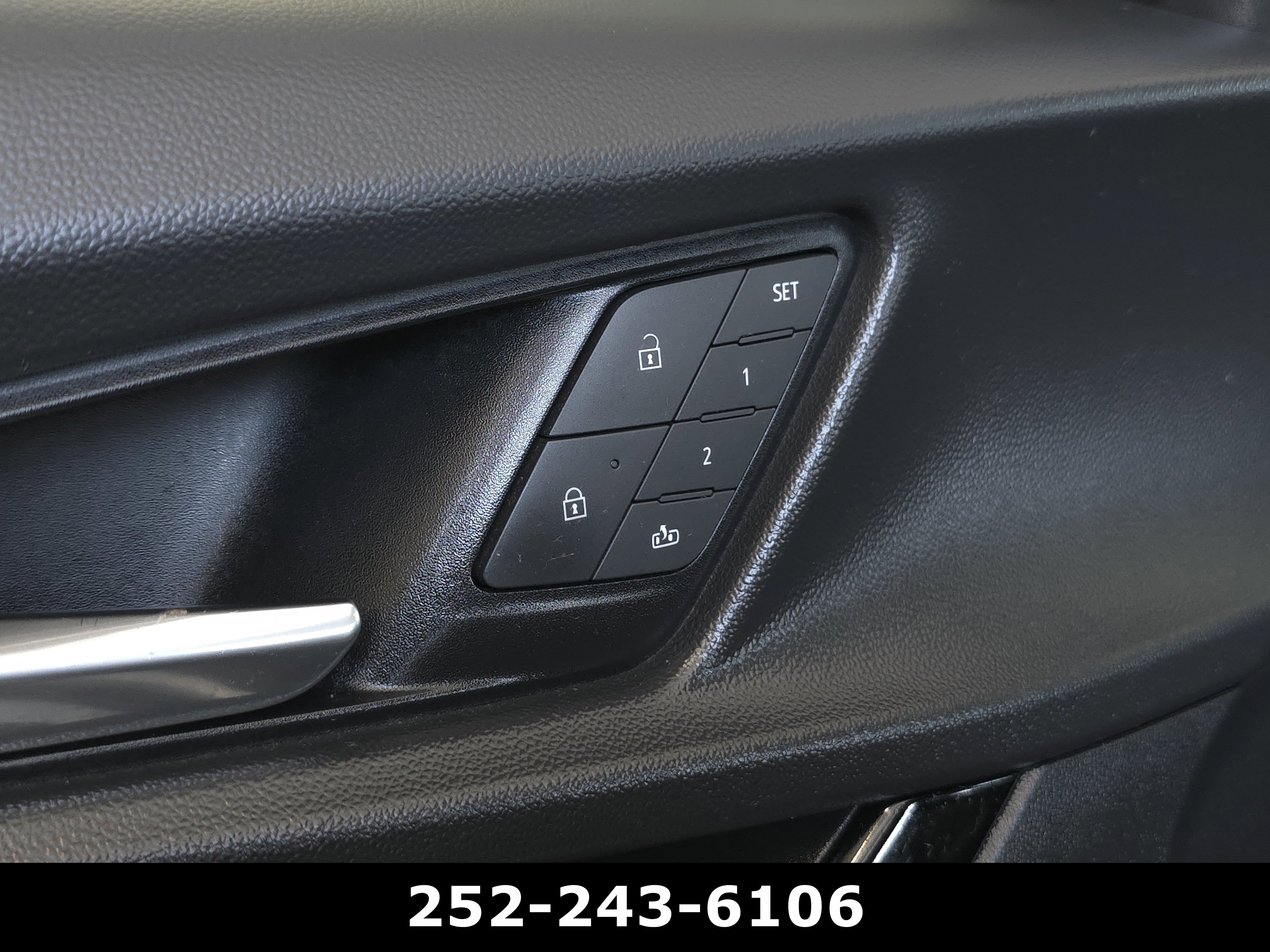 Used 2025 Sterling Gray Metallic Chevrolet FWD ACTIV image 12